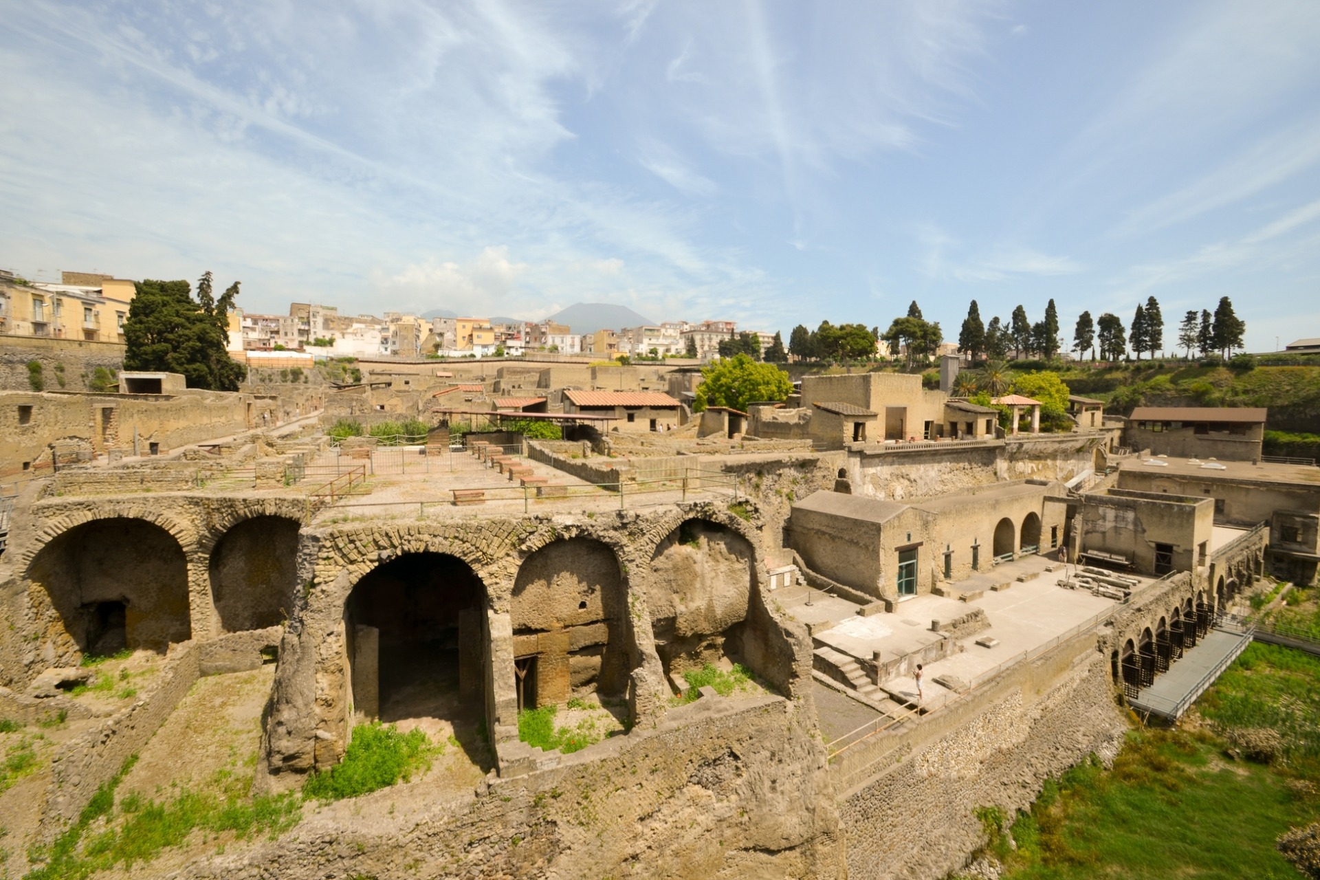 Herculaneum & Pompeii:  Full-day  private tours with a certified licensed guide
