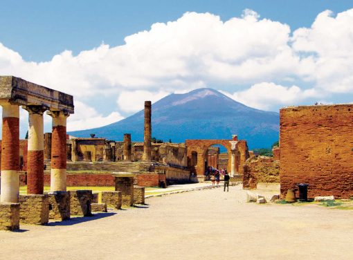 Full Day Tour: Pompeii and Vesuvius with Bus Transfer